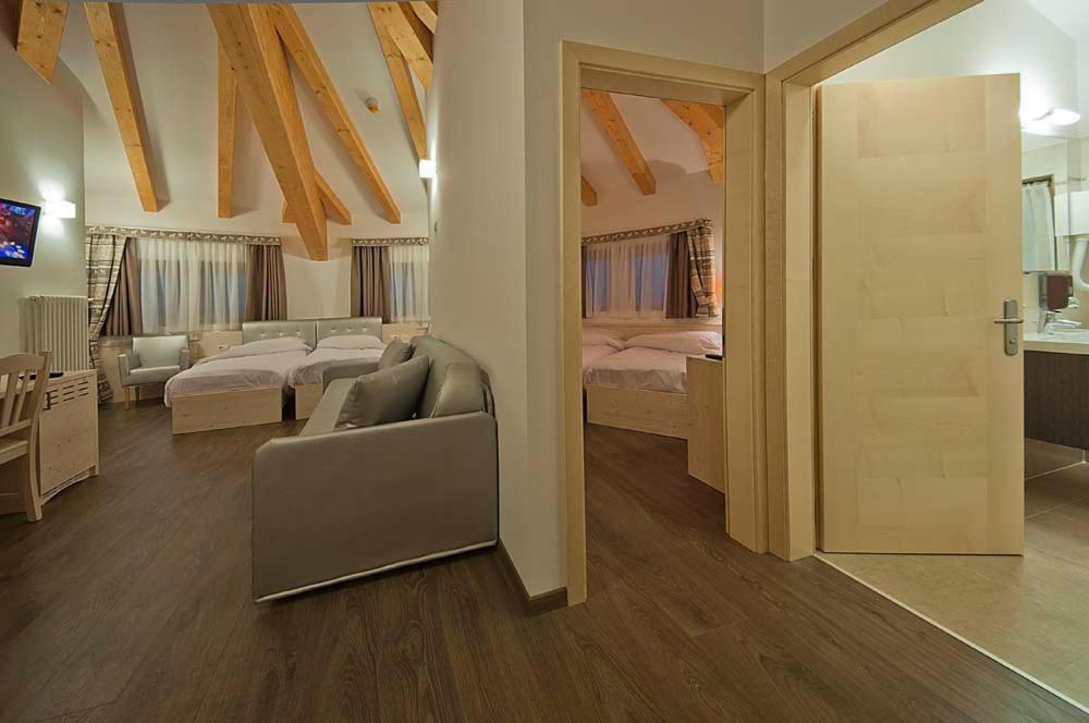 Hotel Niagara 오싸나 외부 사진